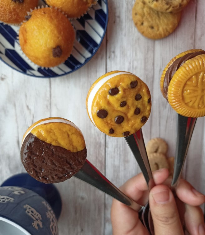 Decorated Coffee Spoons with Cookie Motifs 🍪